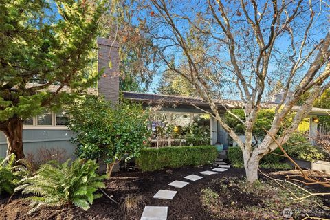 Photo of 10743 14th Avenue NE, Seattle, WA 98125 (MLS # 2471241)