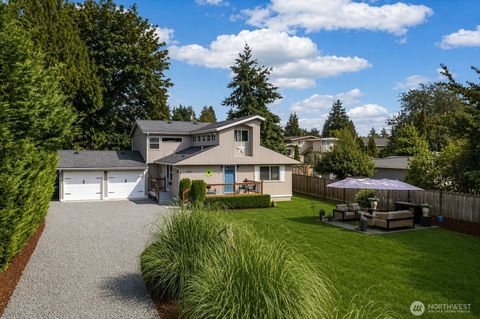 Photo of 19828 104th Avenue SE, Renton, WA 98055 (MLS # 2506229)