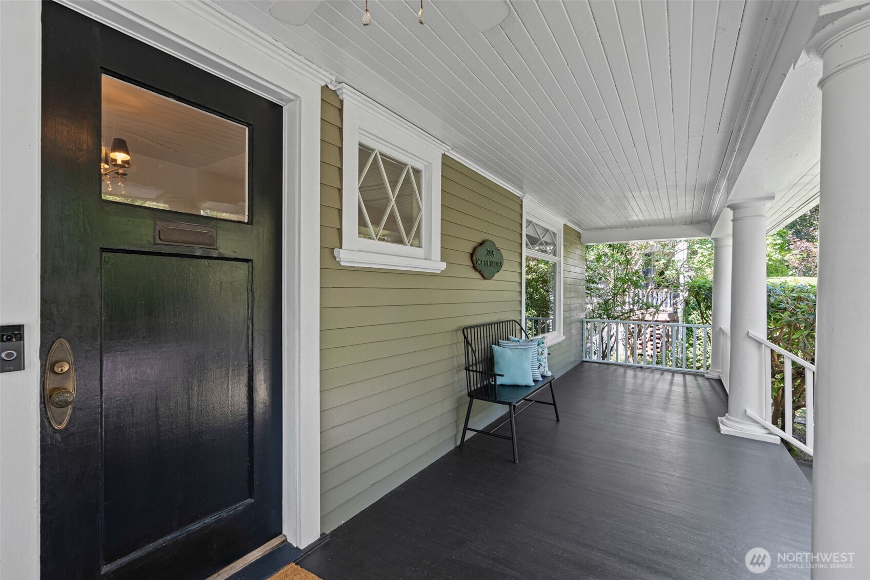 208 N Yakima