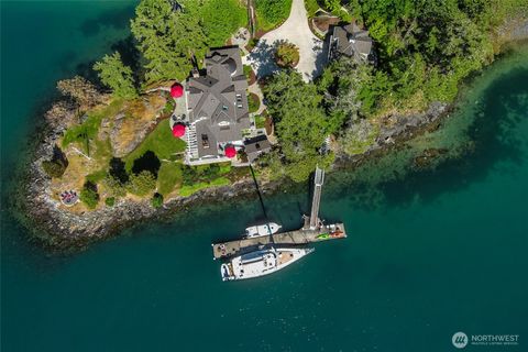 Photo of 95 Laurel Point Lane, Friday Harbor, WA 98250 (MLS # 2528612)