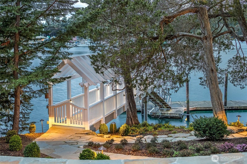 95 Laurel Point Lane