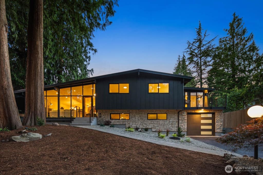 Photo of 19830 82nd Place W, Edmonds, WA 98026 (MLS # 2552011)