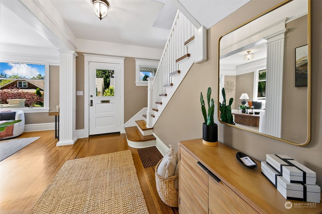 Photo of 2014 Nob Hill Avenue N, Seattle, WA 98109 (MLS # 2141439)