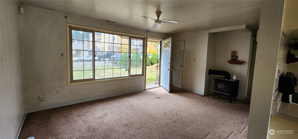 Photo of 23501 55th Avenue W, Mountlake Terrace, WA 98043 (MLS # 2179375)