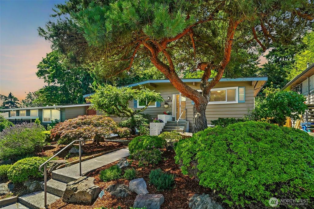 Photo of 10845 34th Avenue SW, Seattle, WA 98146 (MLS # 2325861)