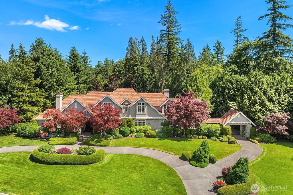 Photo of 24817 NE 20th Street, Sammamish, WA 98074 (MLS # 2393605)