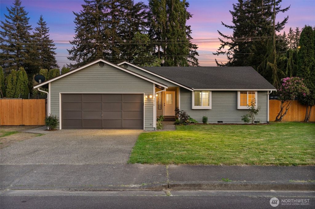 Photo of 4816 136th Place NE, Marysville, WA 98271 (MLS # 2527562)