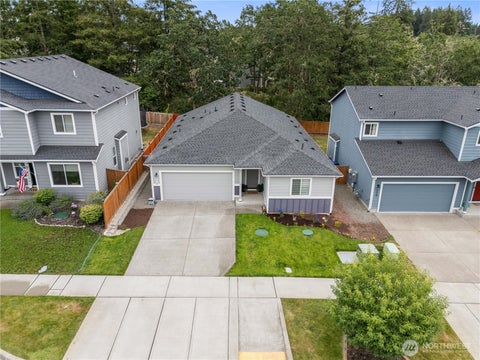 Photo of 2410 Cantergrove Drive SE, Lacey, WA 98503 (MLS # 2548247)