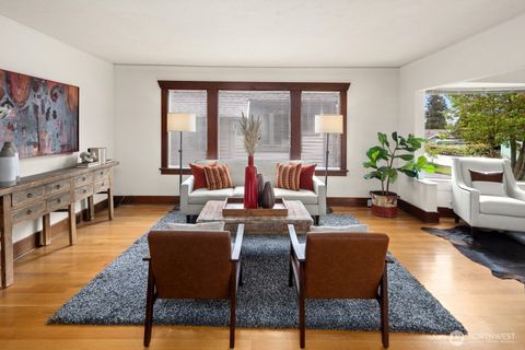 4522 3rd Avenue NW Seattle WA 98107