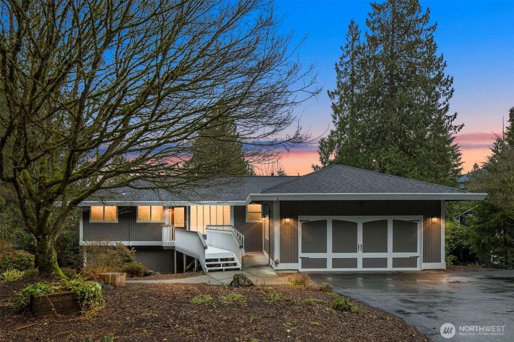 Photo of 90 Big Bear Place NW, Issaquah, WA 98027 (MLS # 2330456)