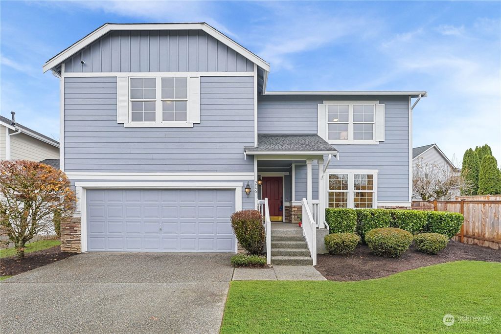 Photo of 216 243rd Avenue SE, Sammamish, WA 98074 (MLS # 2308829)
