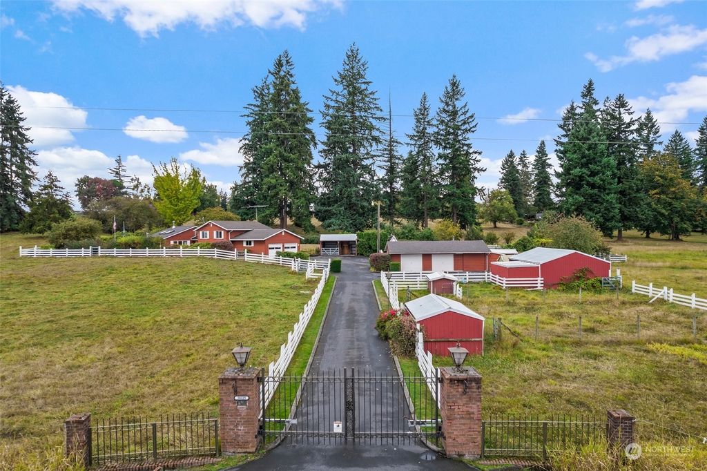 Photo of 38029 188th Avenue SE, Auburn, WA 98092 (MLS # 2166389)