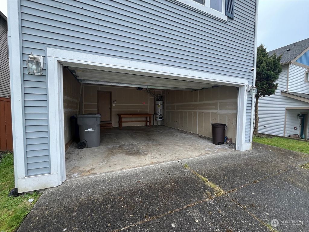Photo of 2911 SE 3rd Court, Renton, WA 98056 (MLS # 2229562)