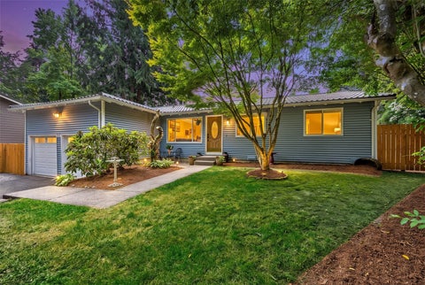 Photo of 12815 98th Place NE, Kirkland, WA 98034 (MLS # 2589913)