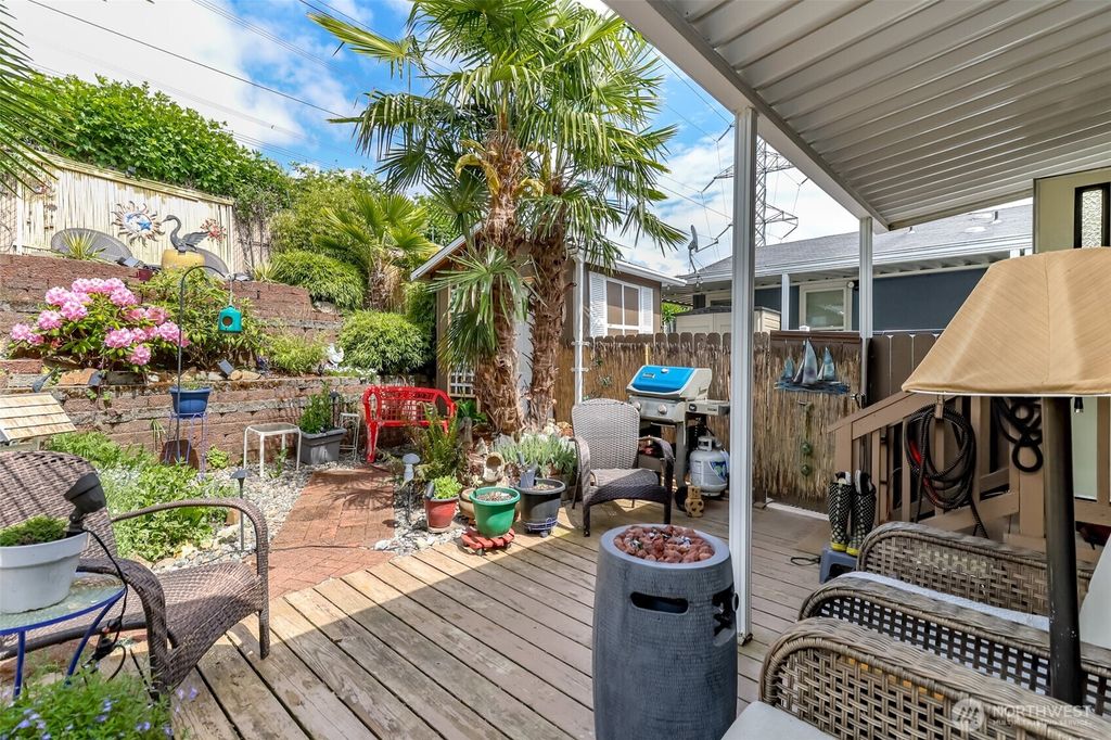 Photo of 2101 S 324th Street #186, Federal Way, WA 98003 (MLS # 2521063)