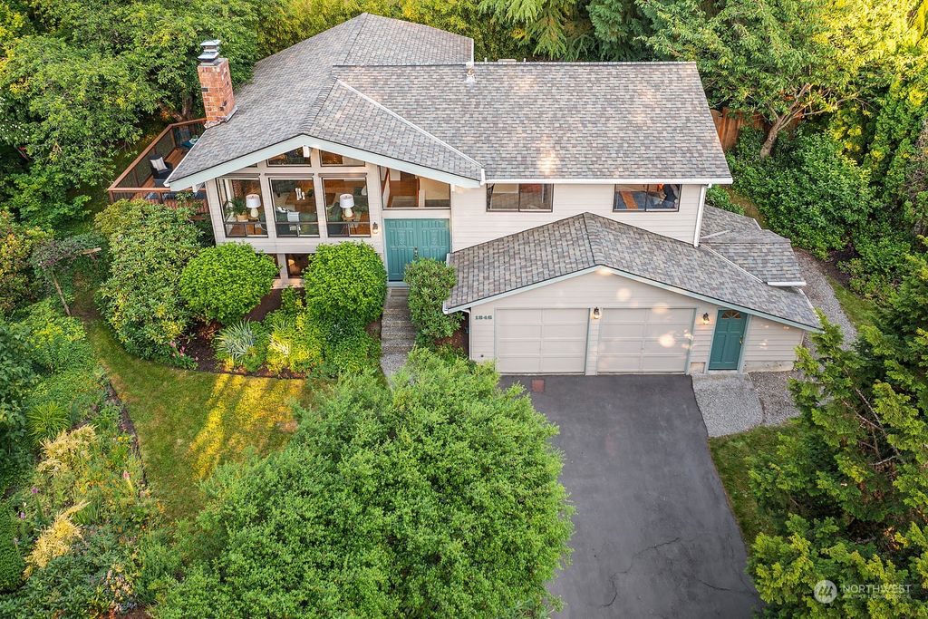 Photo of 1846 2nd Street, Kirkland, WA 98033 (MLS # 2130620)
