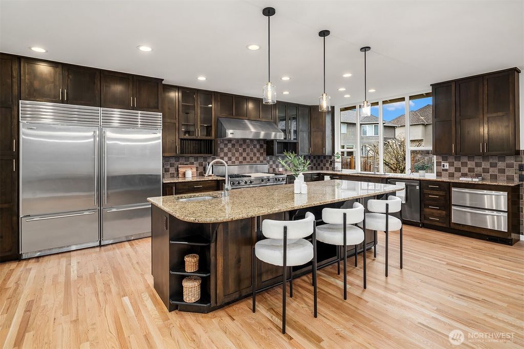 Photo of 26440 SE 22nd Street, Sammamish, WA 98075 (MLS # 2483916)