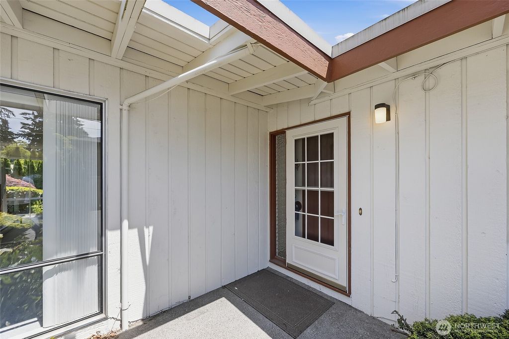 Photo of 632 164th Place NE, Bellevue, WA 98008 (MLS # 2497671)