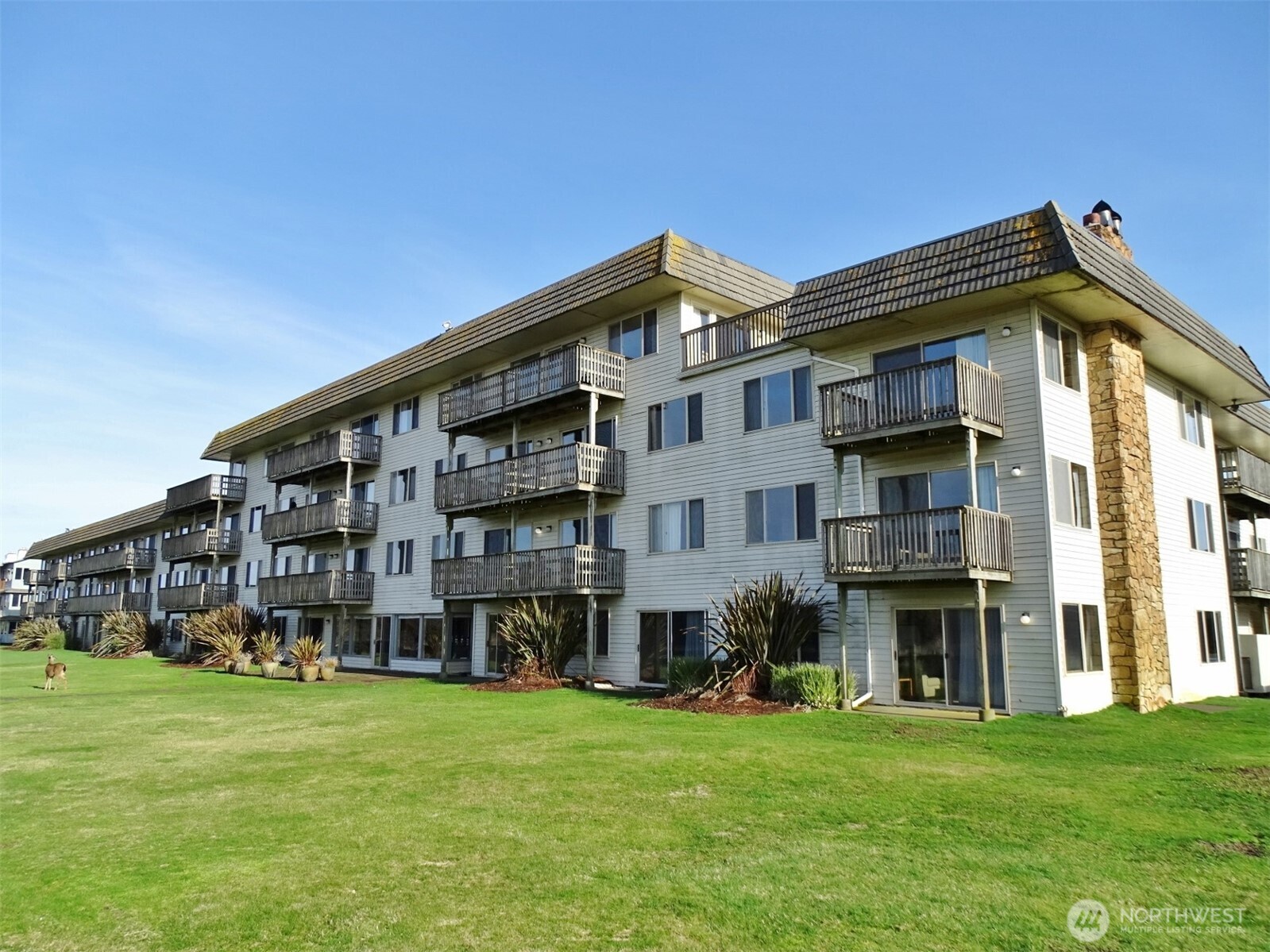 615 Ocean Shores Boulevard NW 211