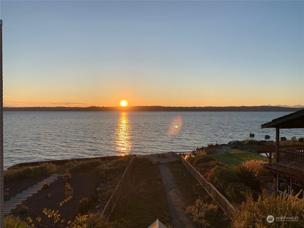 Photo of 3315 SW Seola Lane, Seattle, WA 98146 (MLS # 2163985)