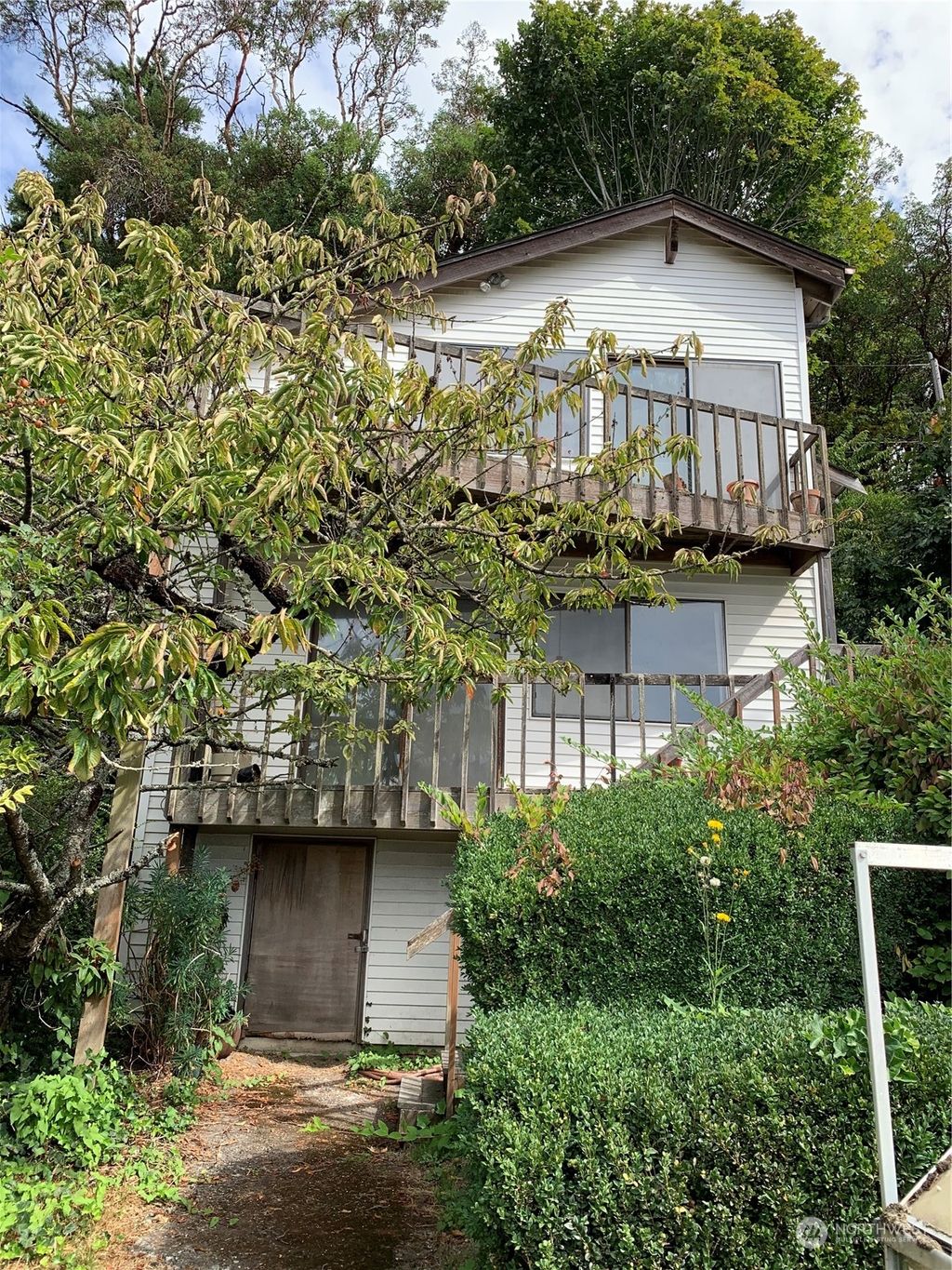 Photo of 3315 SW Seola Lane, Seattle, WA 98146 (MLS # 2163985)