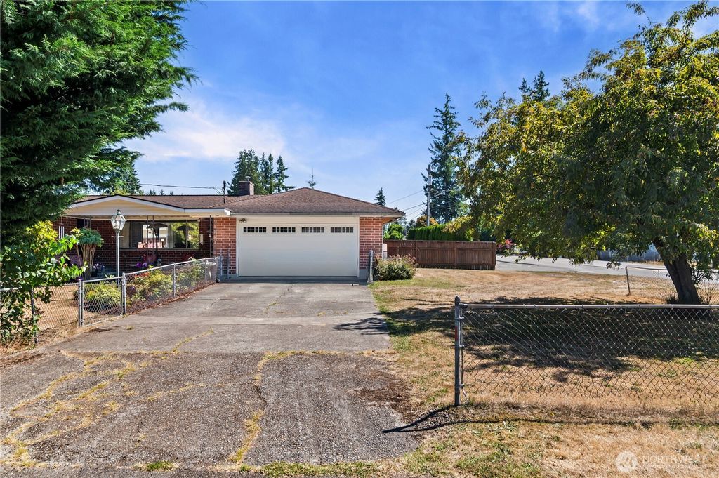 Photo of 8727 52 Avenue NE, Marysville, WA 98270 (MLS # 2404363)