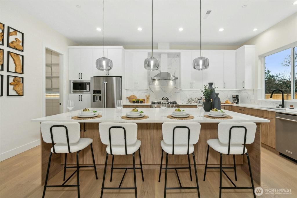 Photo of 19611 89th Place NE, Bothell, WA 98011 (MLS # 2334272)