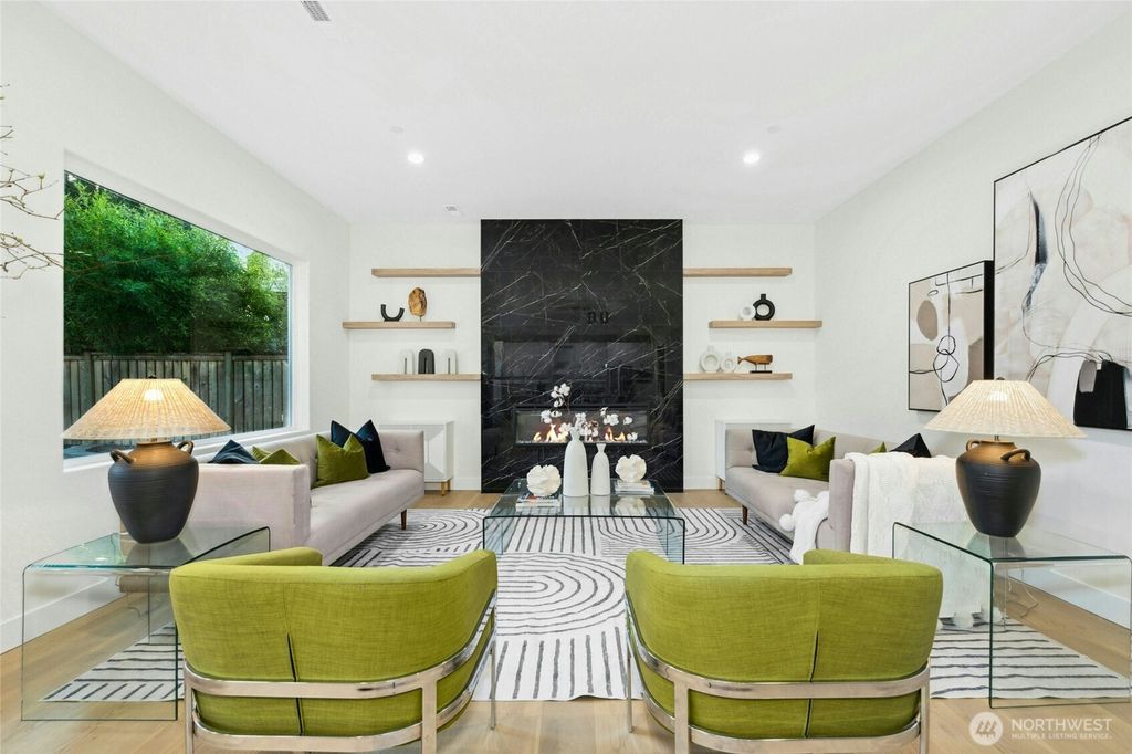 Photo of 19611 89th Place NE, Bothell, WA 98011 (MLS # 2334272)