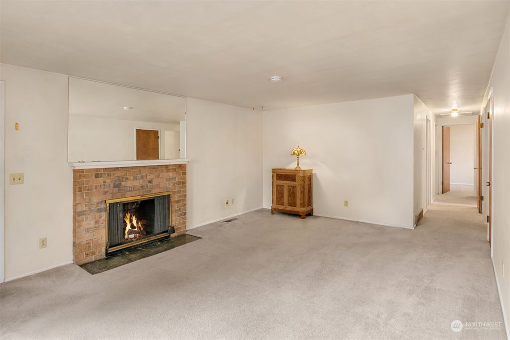 Photo of 30267 1st Place S, Federal Way, WA 98003 (MLS # 2022080)