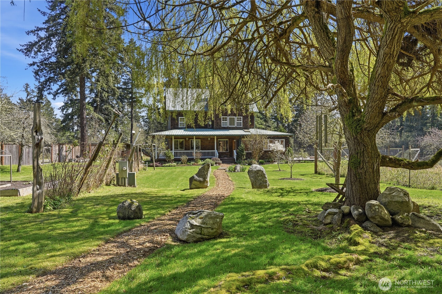 1763 Center Road