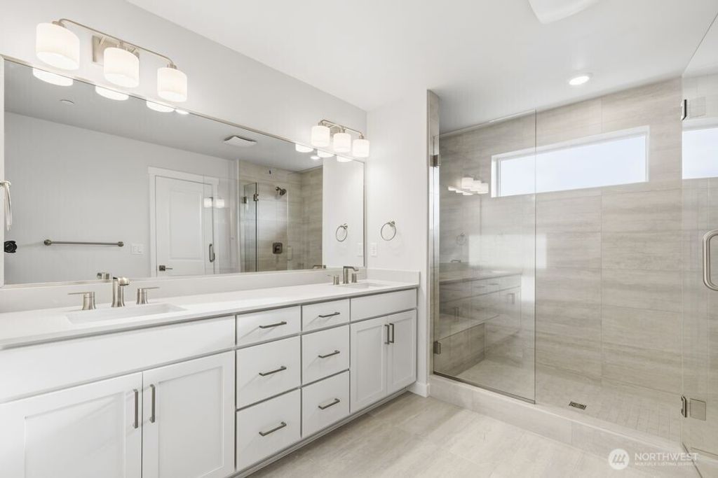 Photo of 13210 NE 127th Way #B, Kirkland, WA 98034 (MLS # 2477454)