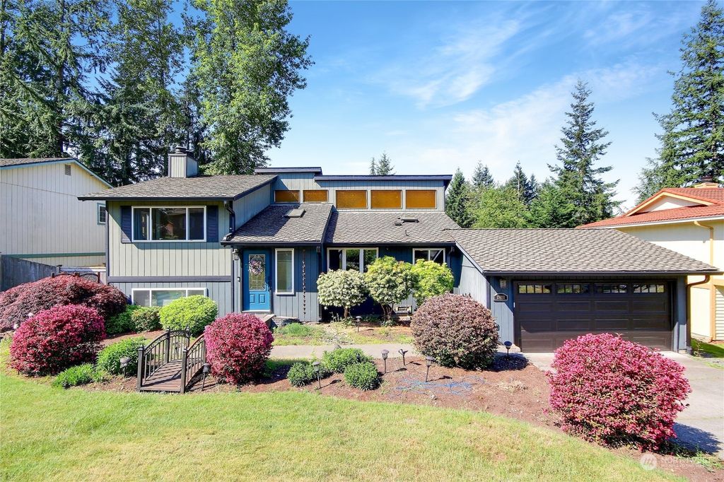 Photo of 17401 158th Avenue SE, Renton, WA 98058 (MLS # 2069005)