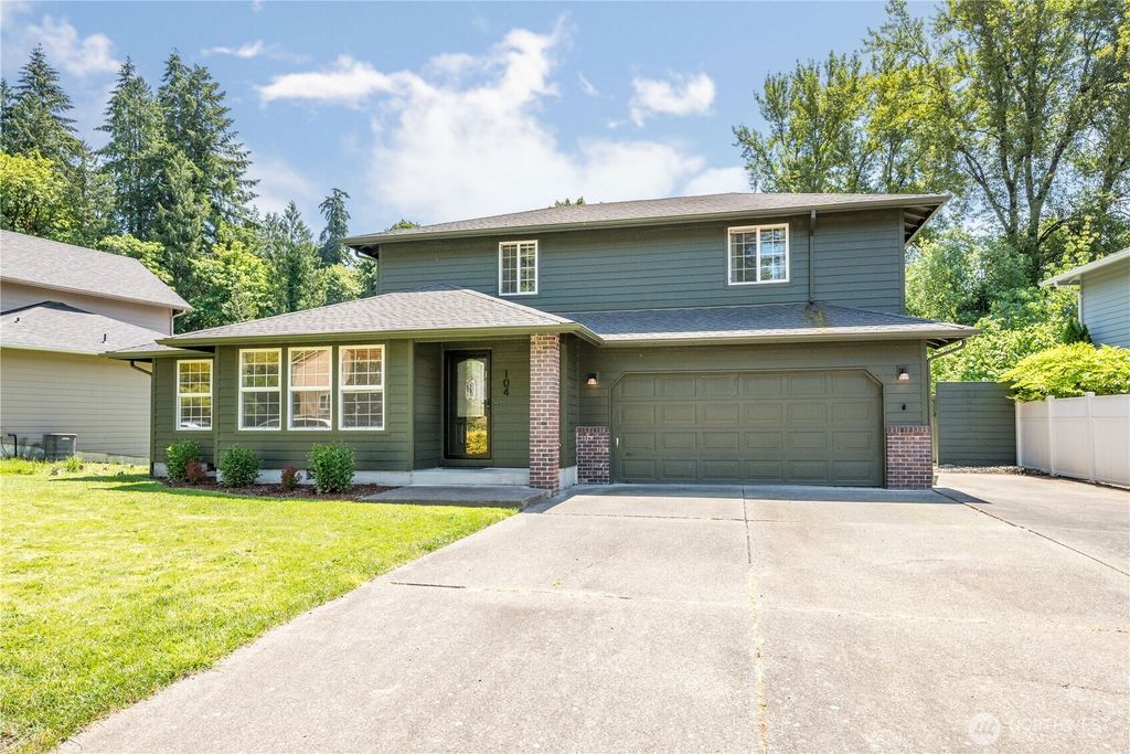 Photo of 104 Cedar Falls Drive, Kelso, WA 98626 (MLS # 2532924)