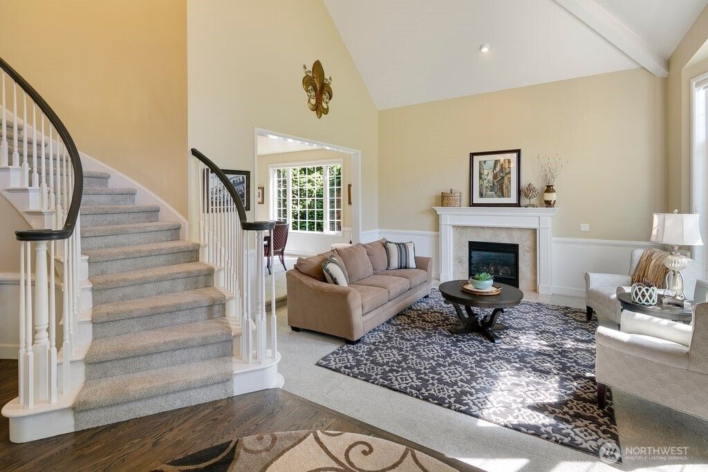 Photo of 218 238th Avenue SE, Sammamish, WA 98074 (MLS # 2370628)