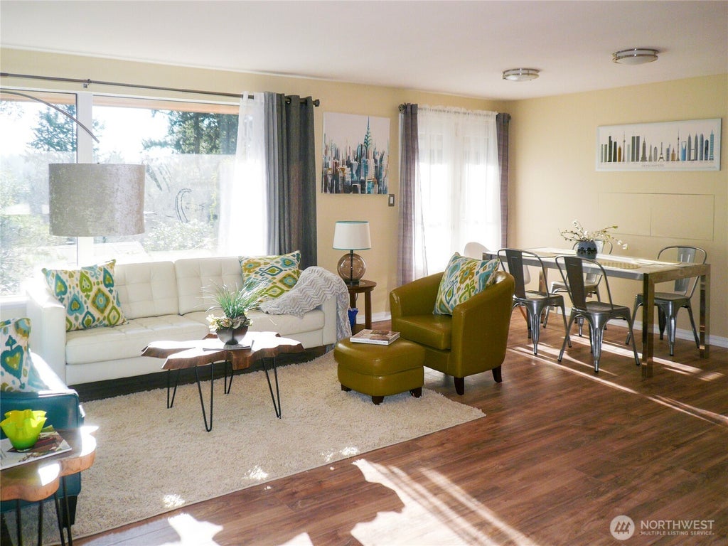 Photo of 11321 30th Avenue NE, Seattle, WA 98125 (MLS # 2586947)