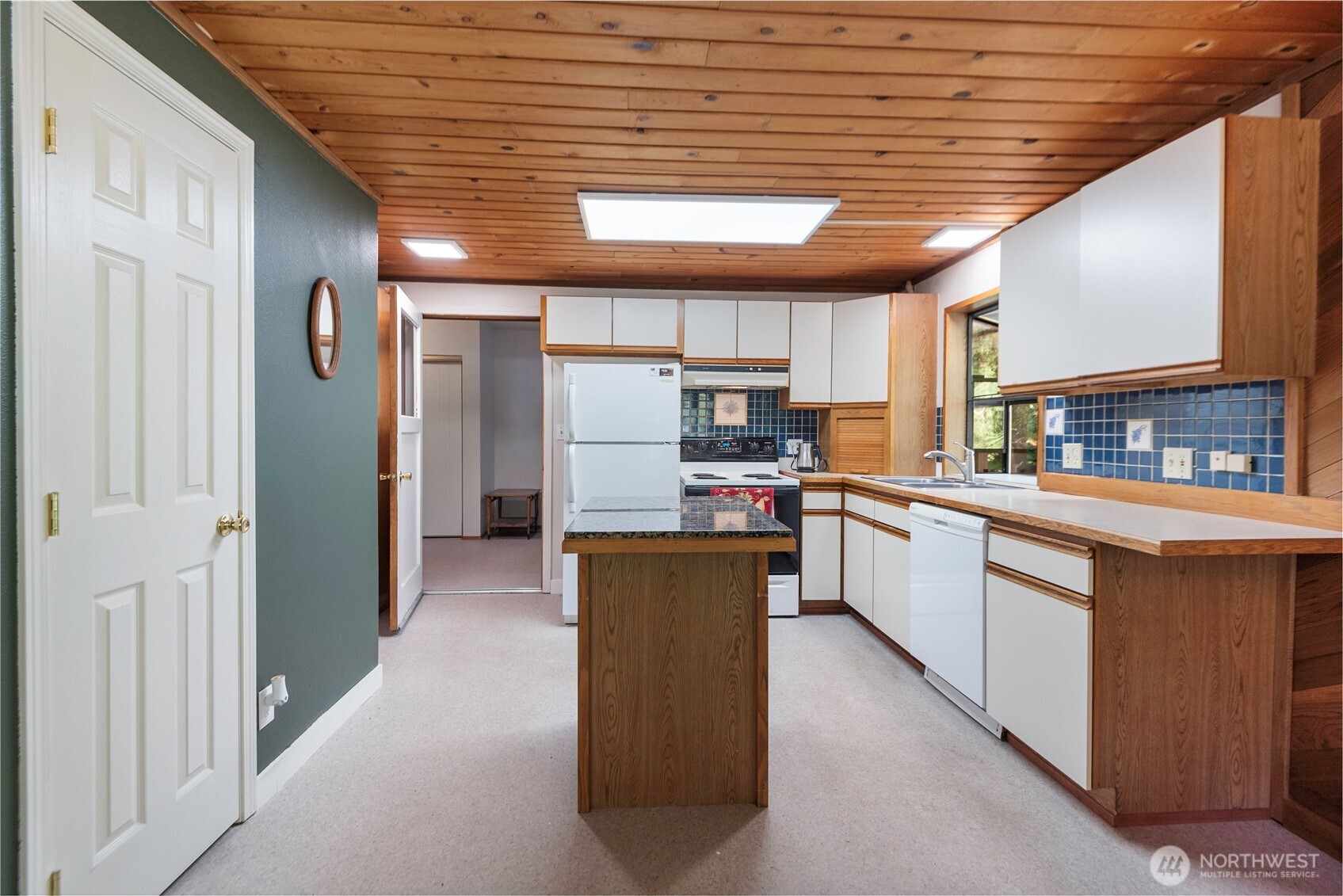 141 N Handicap Place