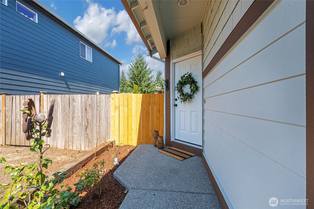 Photo of 24052 SE 262nd Street, Maple Valley, WA 98038 (MLS # 2426490)