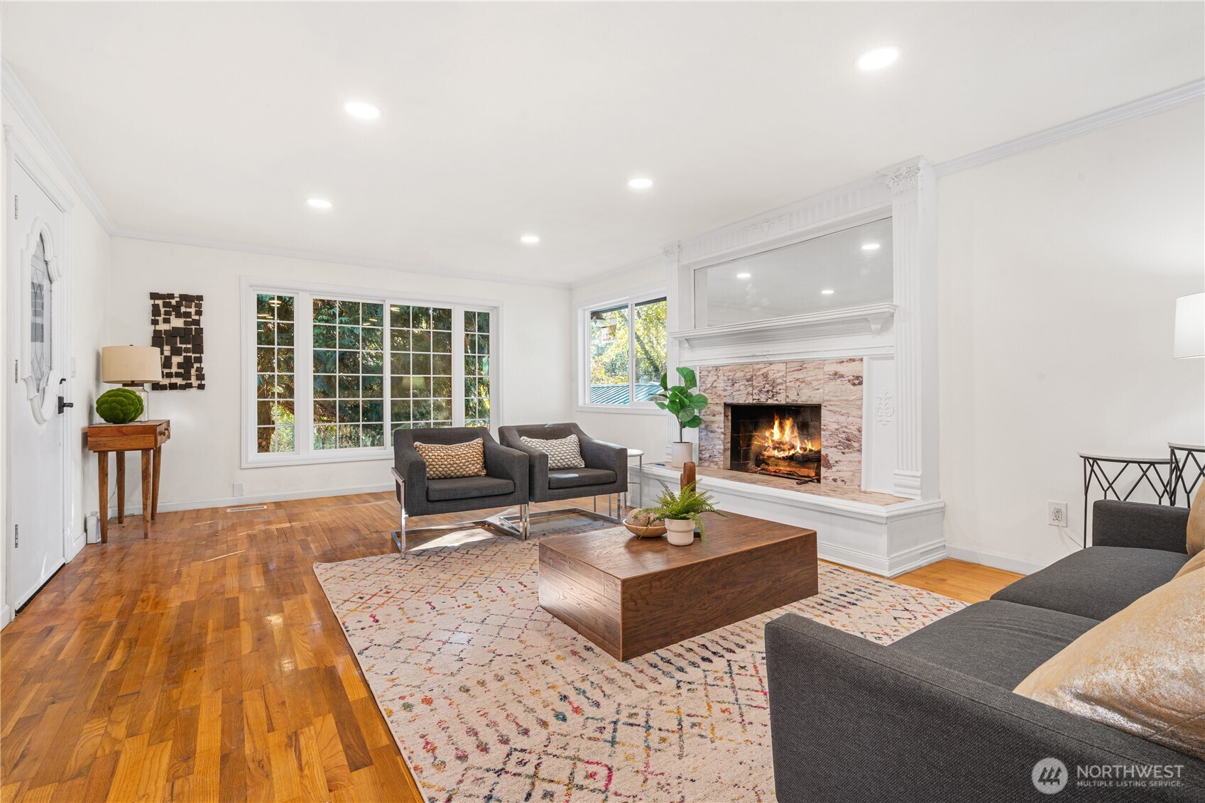 959 Hoquiam Avenue NE