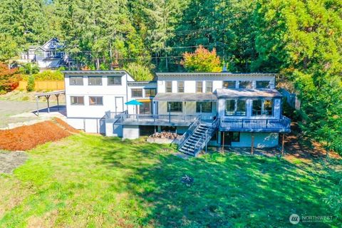 Photo of 6122 Artondale Drive NW, Gig Harbor, WA 98335 (MLS # 2445935)