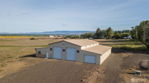 Photo of 11335 Vantage Hwy HWY, Ellensburg, WA 98926 (MLS # 2527083)