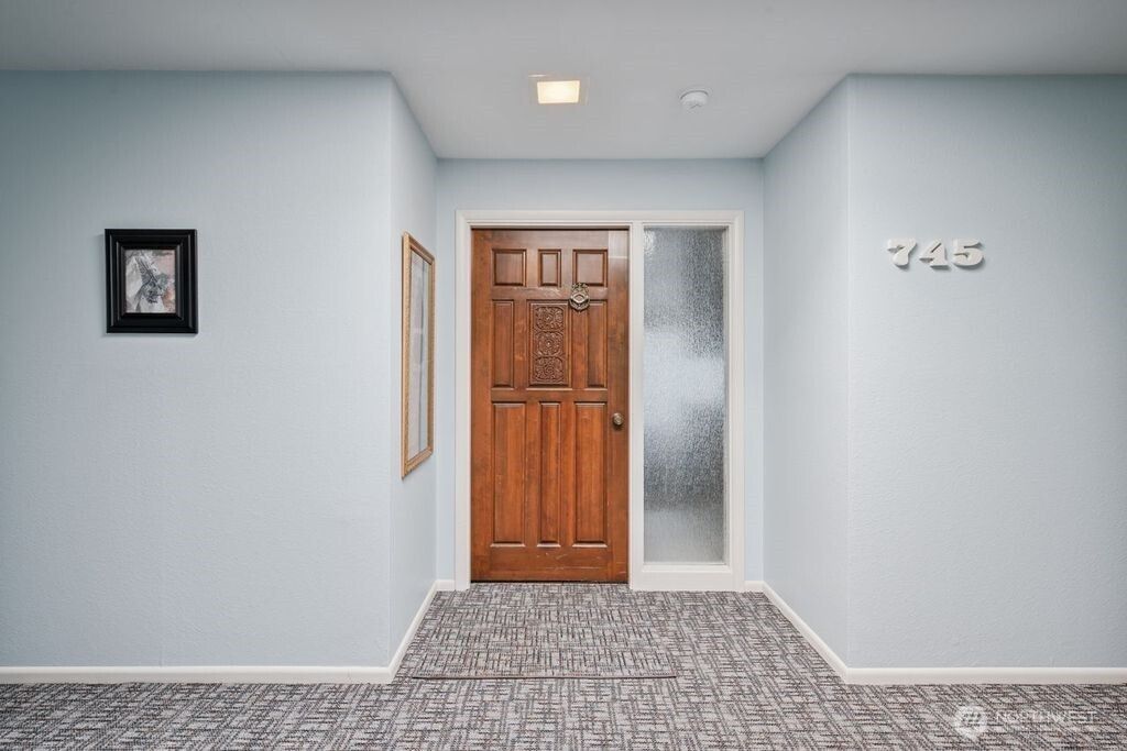 Photo of 745 Marine View Drive, Longview, WA 98632 (MLS # 2539141)