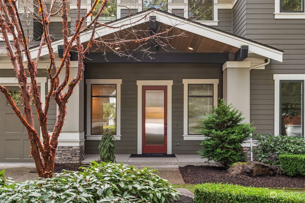 Photo of 10709 SE 30th Street, Bellevue, WA 98004 (MLS # 2190509)
