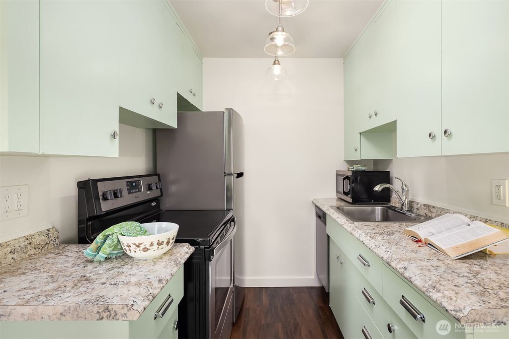 Photo of 8701 35th Avenue NE #9, Seattle, WA 98115 (MLS # 2431322)