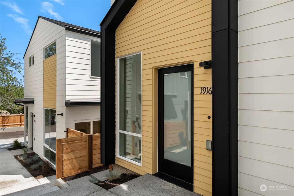 Photo of 1916 18th Avenue S #B, Seattle, WA 98144 (MLS # 2153433)