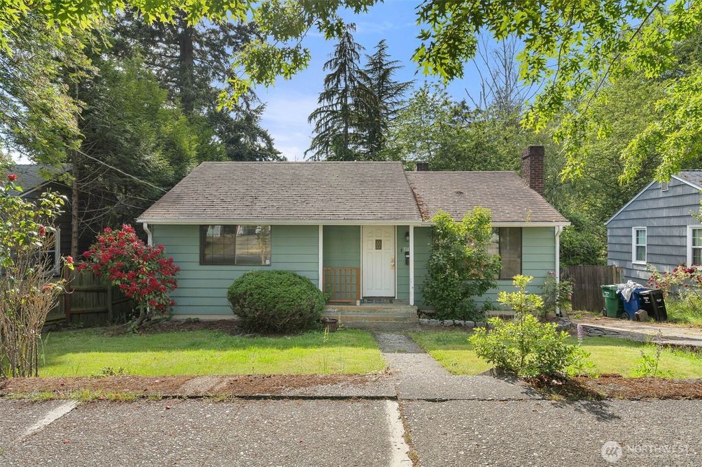 Photo of 11419 Crestwood Drive S, Seattle, WA 98178 (MLS # 2533007)