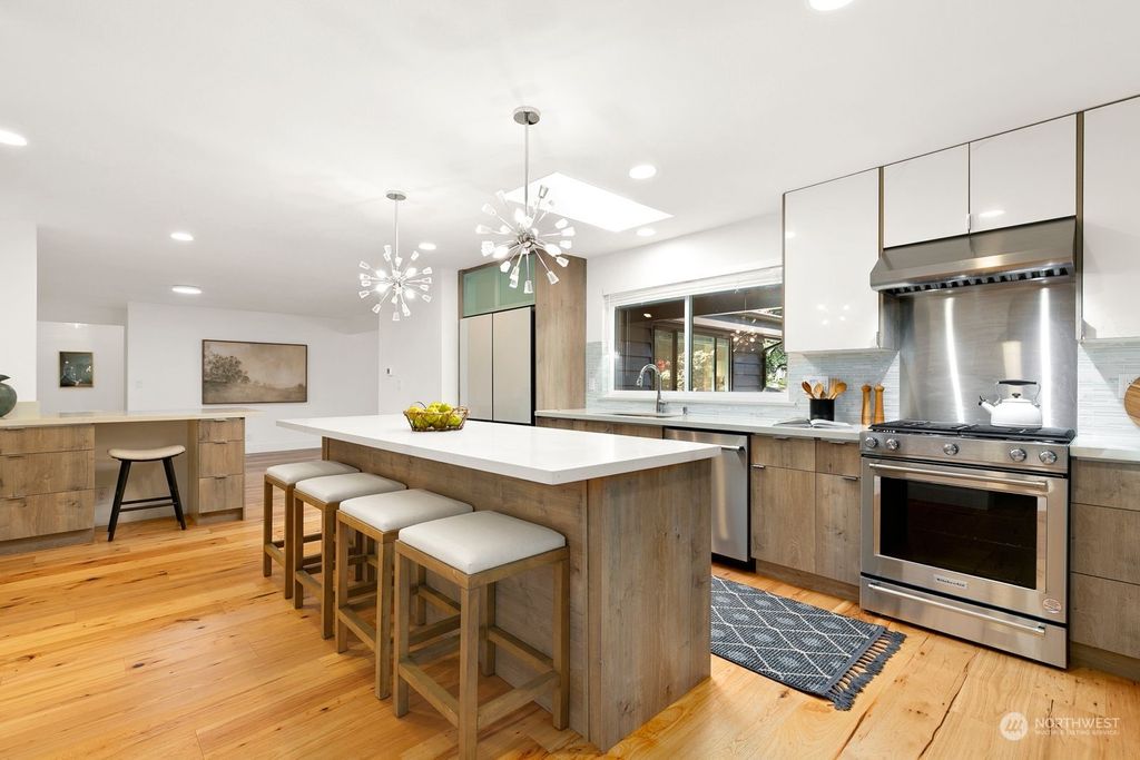 Photo of 11415 SE May Creek Park Drive, Newcastle, WA 98056 (MLS # 2232792)