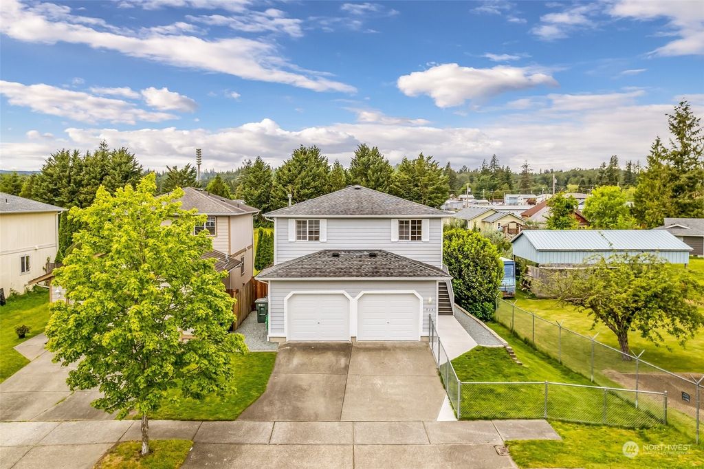 Photo of 513 7th Street, Sultan, WA 98294 (MLS # 2247019)