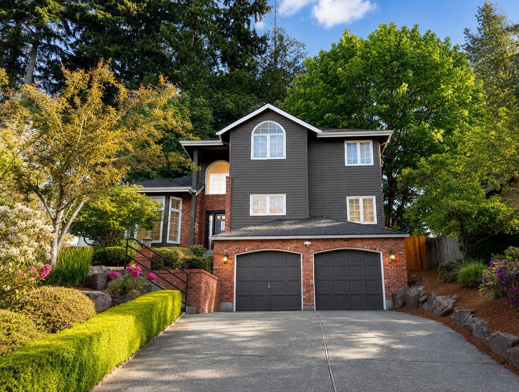 Photo of 1010 106th Avenue SE, Bellevue, WA 98004 (MLS # 2528998)