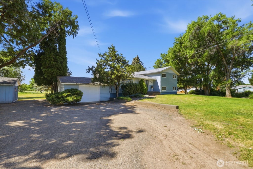 Photo of 2208 Judge Ronald Road, Ellensburg, WA 98290 (MLS # 2543660)