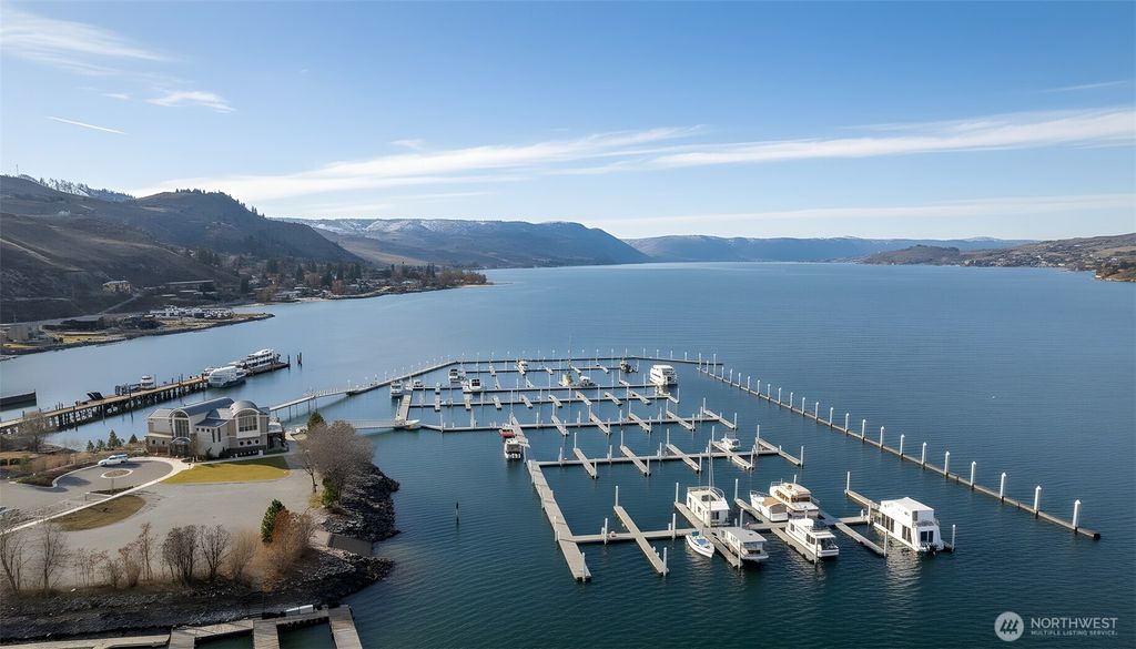 Photo of 1350 #D11 W Woodin Avenue, Chelan, WA 98816 (MLS # 2471150)
